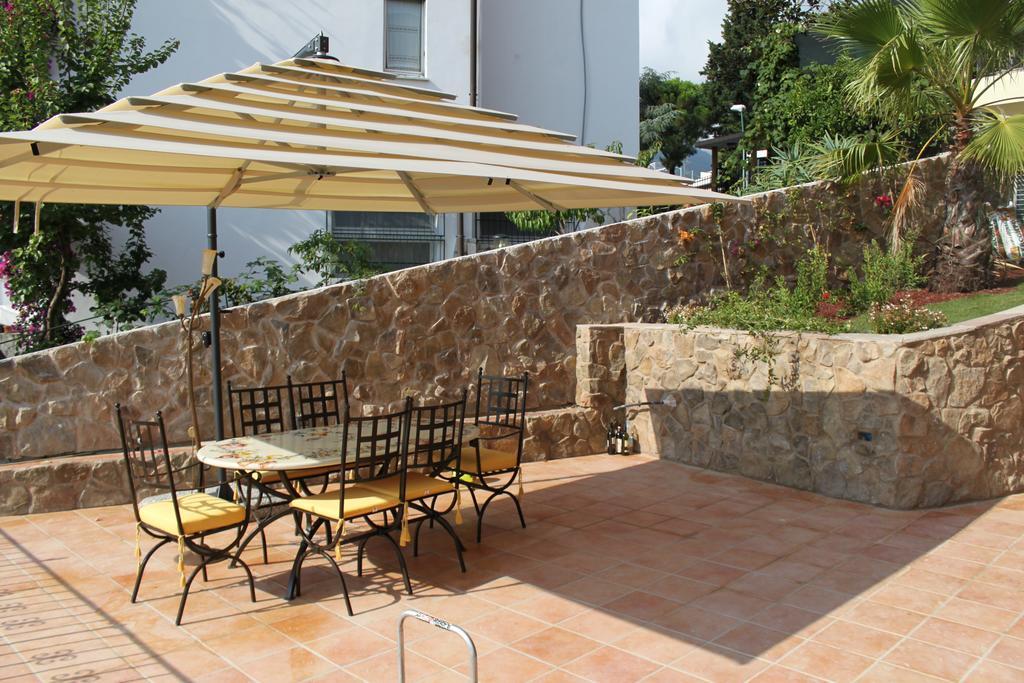 Villa Pineland Borghetto Santo Spirito Eksteriør billede