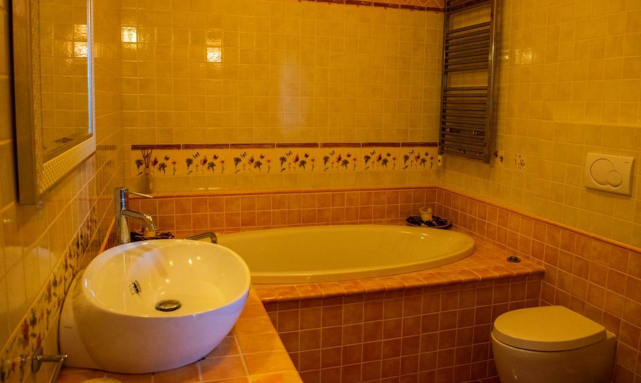 Villa Pineland Borghetto Santo Spirito Eksteriør billede