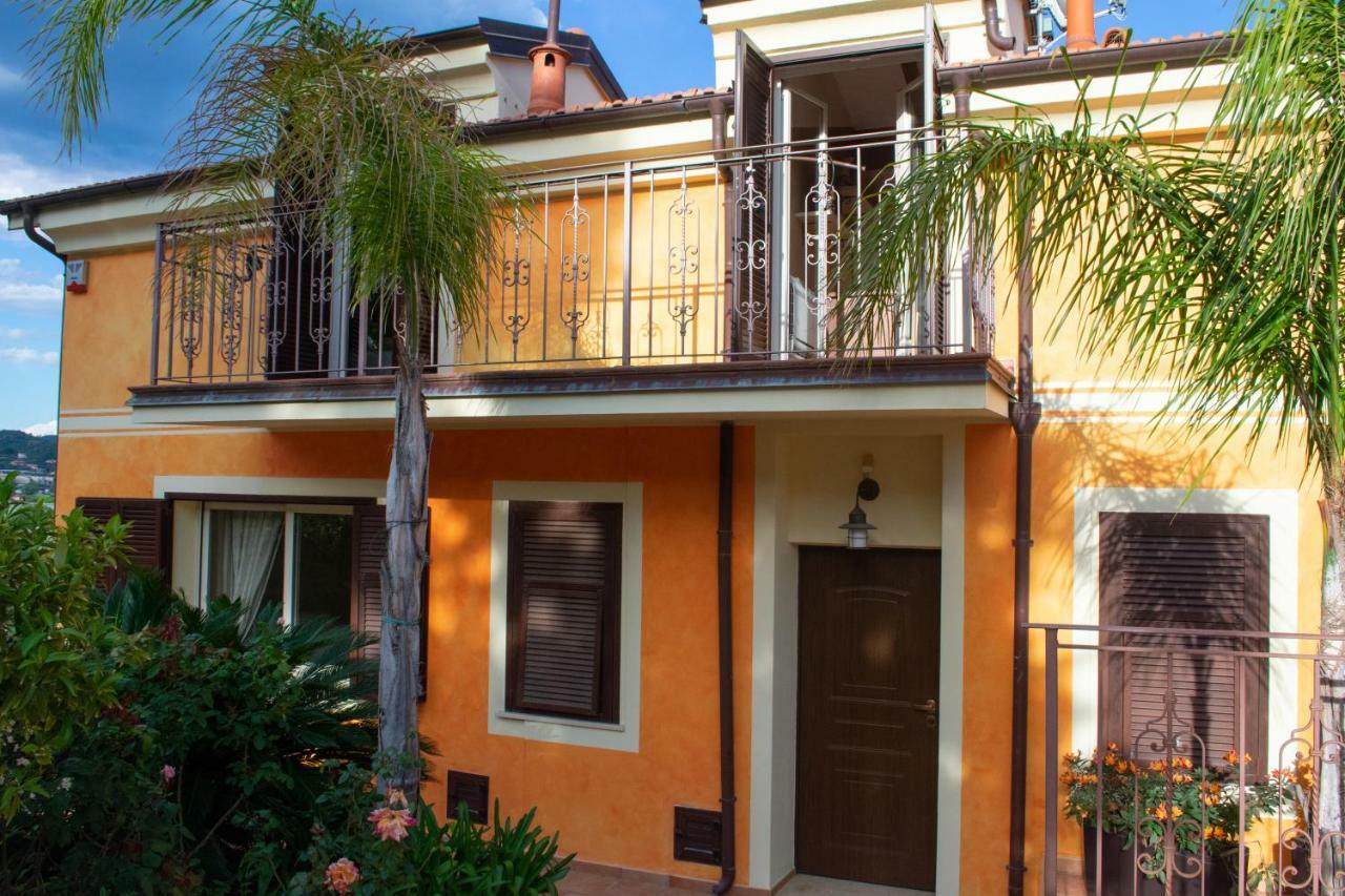 Villa Pineland Borghetto Santo Spirito Eksteriør billede